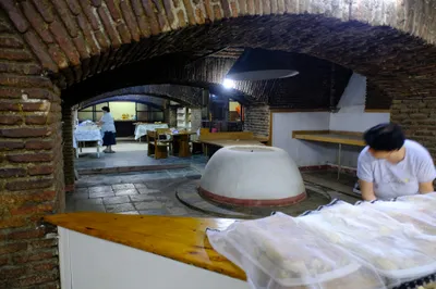 Hier ensteht leckeres georgisches Brot